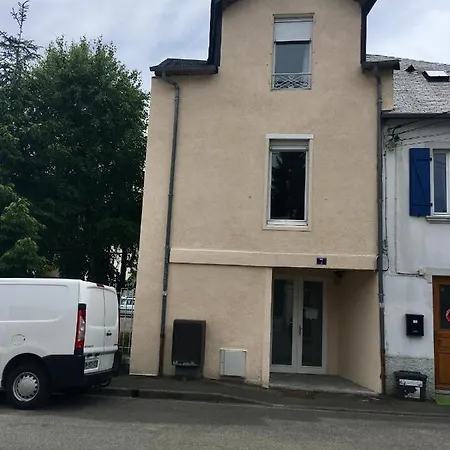 Pyrene Holidays - La Fontaine - Triplex Spacieux A 10mn A Pied Des Thermes Bagnères-de-Bigorre