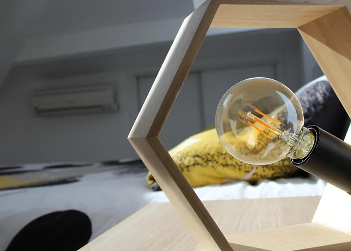 Pyrene Holidays - Spacieux Et Familial - Voyage Et Cure Thermale A De Bigorre 아파트