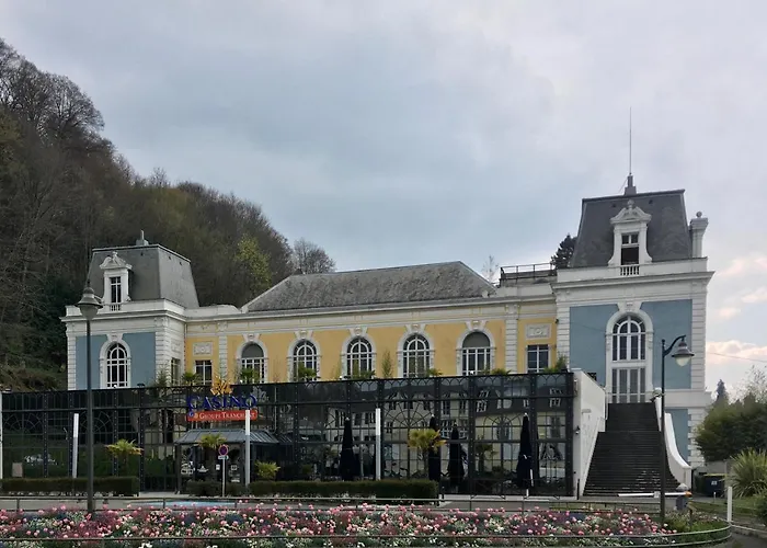 Pyrene Holidays - Spacieux Et Familial - Voyage Et Cure Thermale A De Bigorre 아파트 *