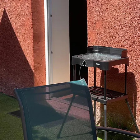 Pyrene Holidays - Appartement Spacieux - Chambres Climatisees - Cour Privee Bagnères-de-Bigorre